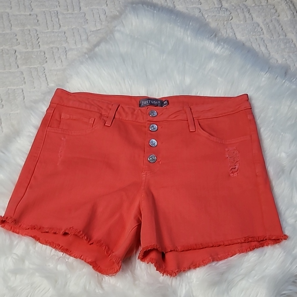3/$20🎉 JUST USA Denim Shorts Button Fly Frayed Hem Size 32